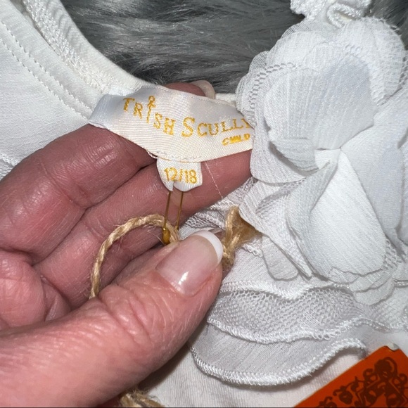 NWT Trish Scully off white sleeveless top with flower detail - Picture 4 of 9